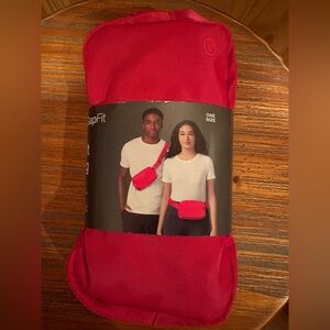 GapFit belt bag in “Hot Pink Fuchsia"